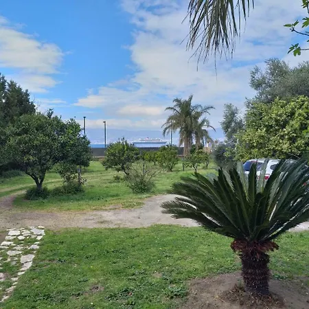 فيلة Villa Via Colonna Regina *